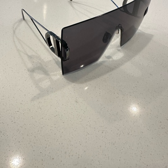 Dior Eyewear - Picture 2 of 7